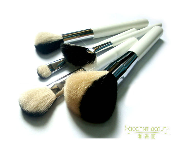 91麻豆成人精品国产免费网站的毛質有哪些種類？各有什麽優缺點？